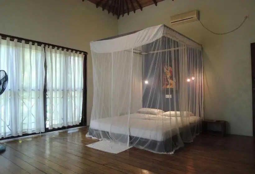 プールの見える１ベッドルームアパートメント, Bentota Home Stay