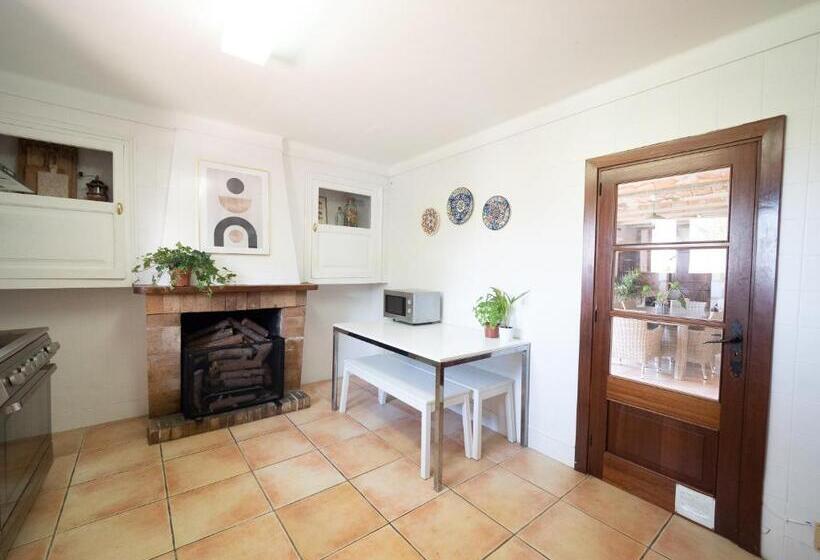 3침실 스위트, Can Cap De Bou By Alquilair