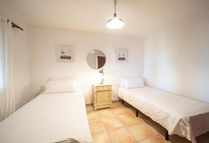 3침실 스위트, Can Cap De Bou By Alquilair