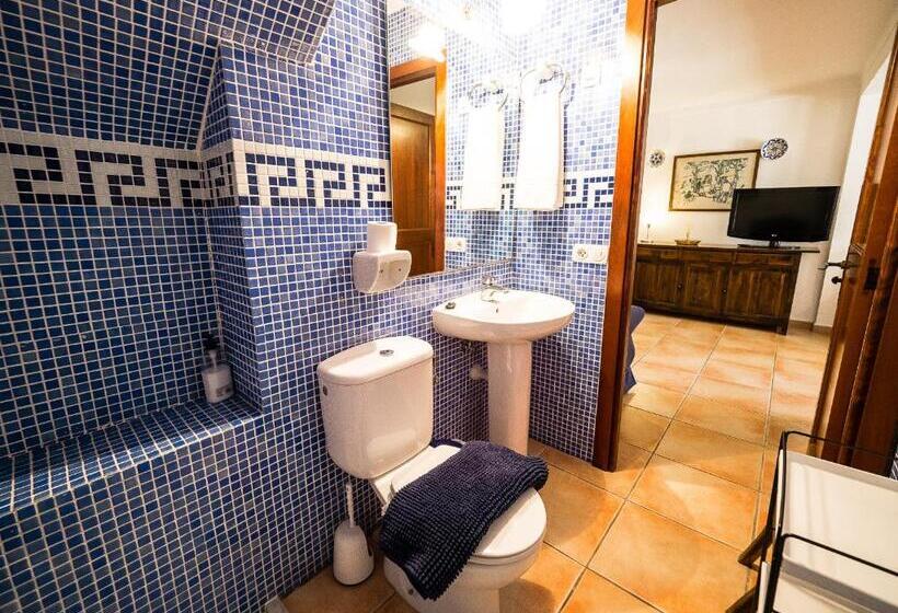 3침실 스위트, Can Cap De Bou By Alquilair