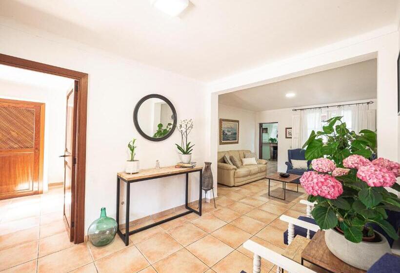 3침실 스위트, Can Cap De Bou By Alquilair