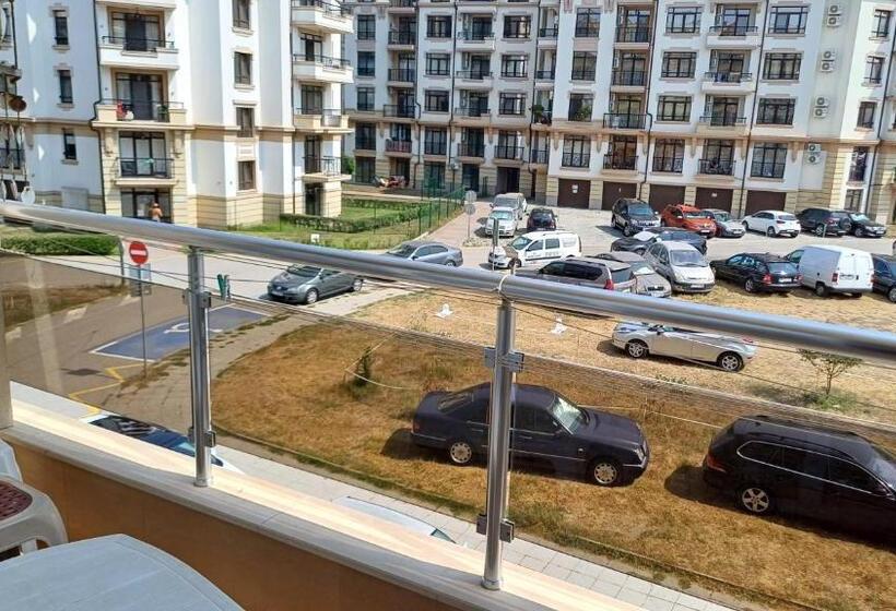 استودیوی لوکس, стаи за гости анхиало