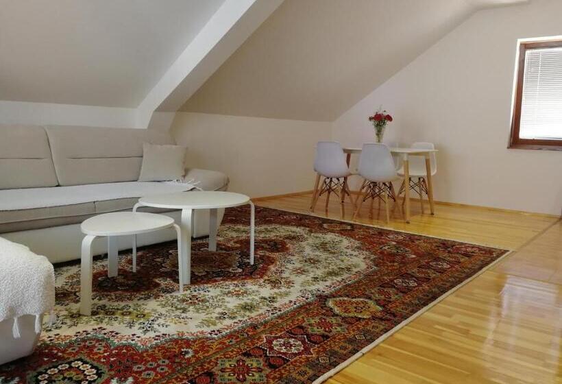 سوییت, Apartman Baron