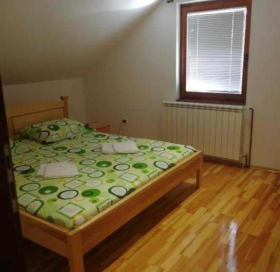 سوییت, Apartman Baron