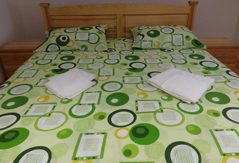 سوییت, Apartman Baron