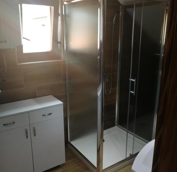 سوییت, Apartman Baron