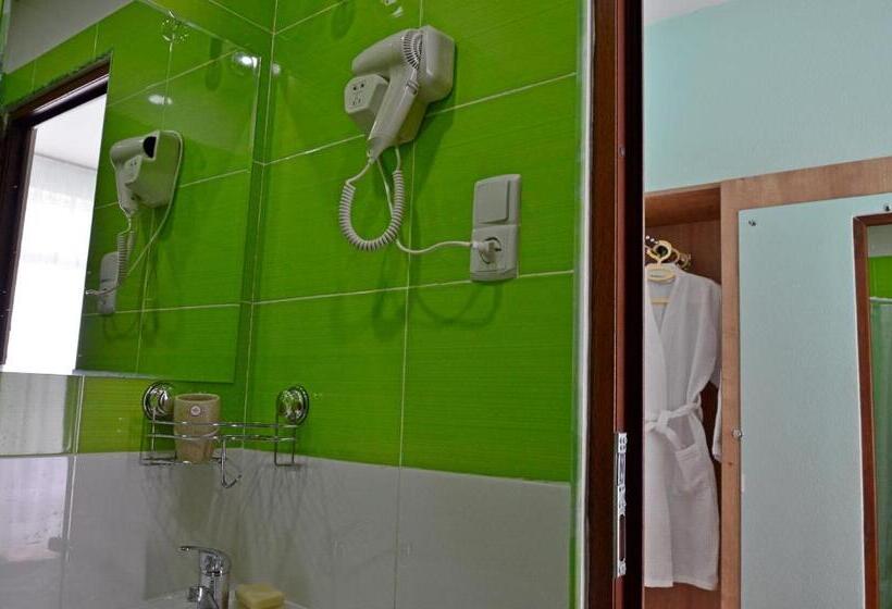 اتاق استاندارد با چشم‌انداز باغ, Boutique Hotel Eco House Tbilisi