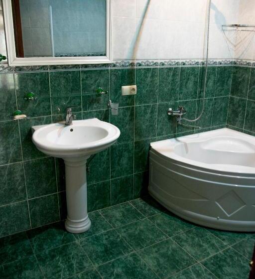 اتاق لوکس با بالکن, Boutique Hotel Eco House Tbilisi