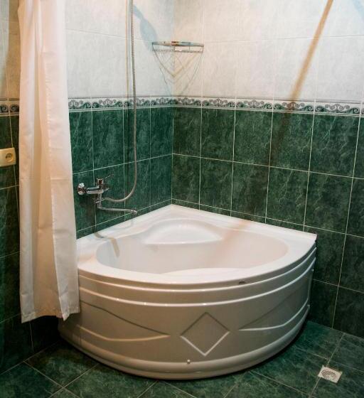 اتاق لوکس با بالکن, Boutique Hotel Eco House Tbilisi