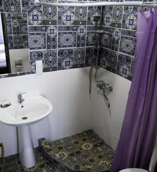 اتاق خانوادگی با چشم‌انداز باغ, Boutique Hotel Eco House Tbilisi