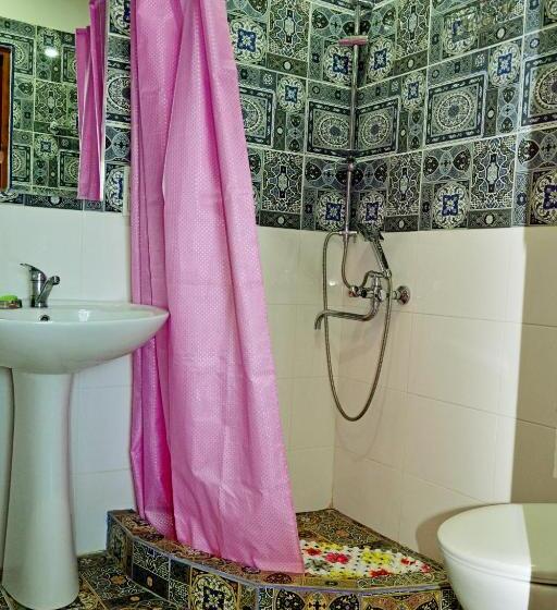 اتاق خانوادگی با چشمانداز باغ, Boutique Hotel Eco House Tbilisi