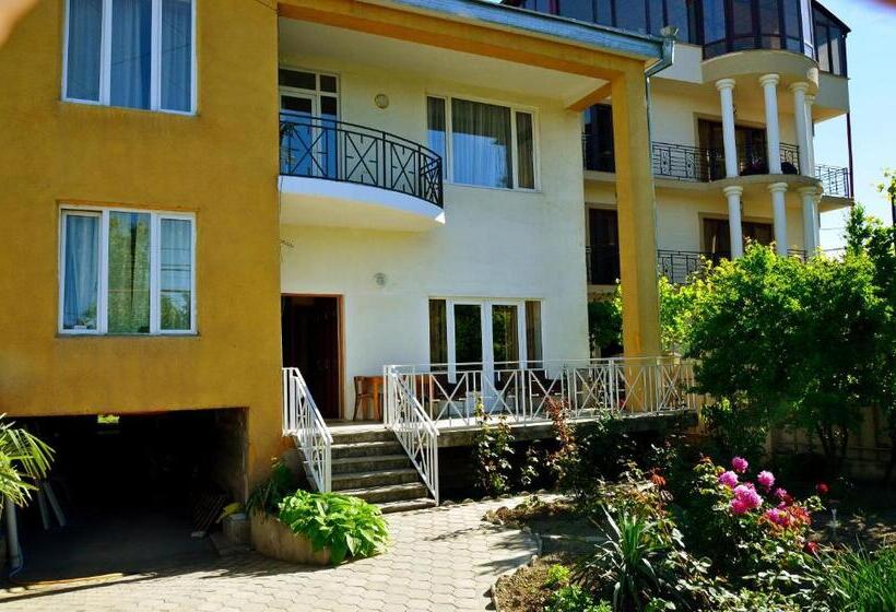 اتاق خانوادگی با چشمانداز باغ, Boutique Hotel Eco House Tbilisi