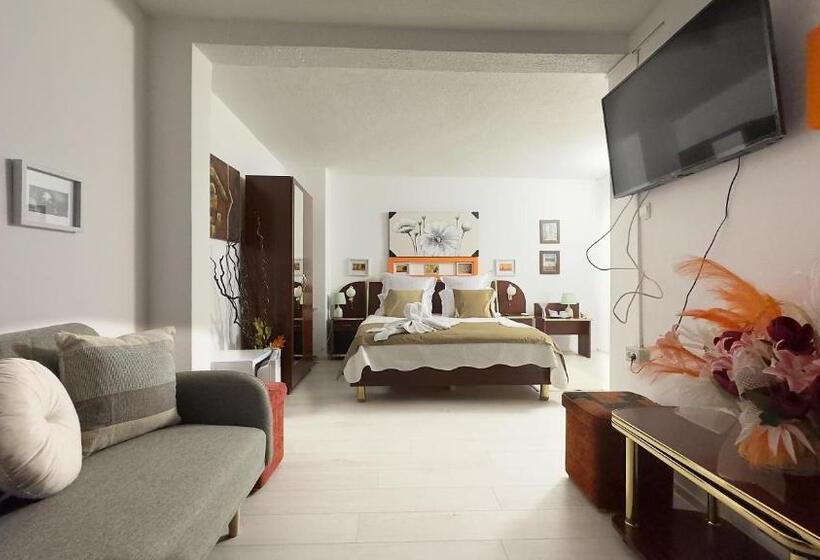 Семейный Номер, Casa Mina