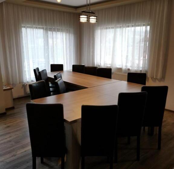 ビラホテル1ベッドルーム, Pensiunea Andres