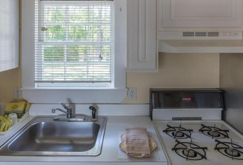 كابينة, The Club At New Seabury