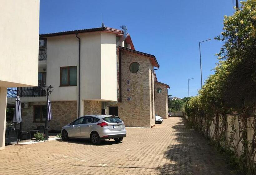 استودیوی استاندارد, апартхотел созополски перли