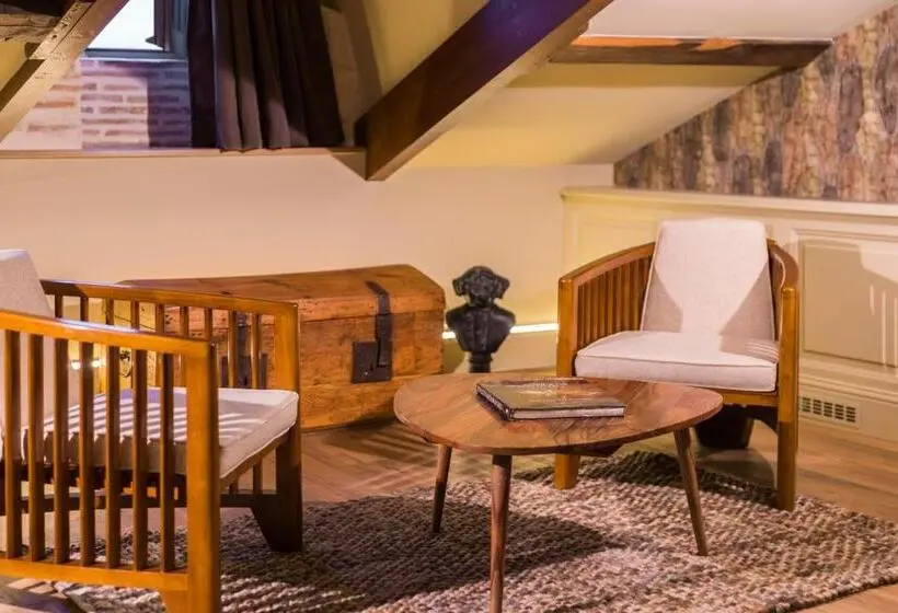デラックスジュニアスイート, Clos Castel Villas Spa