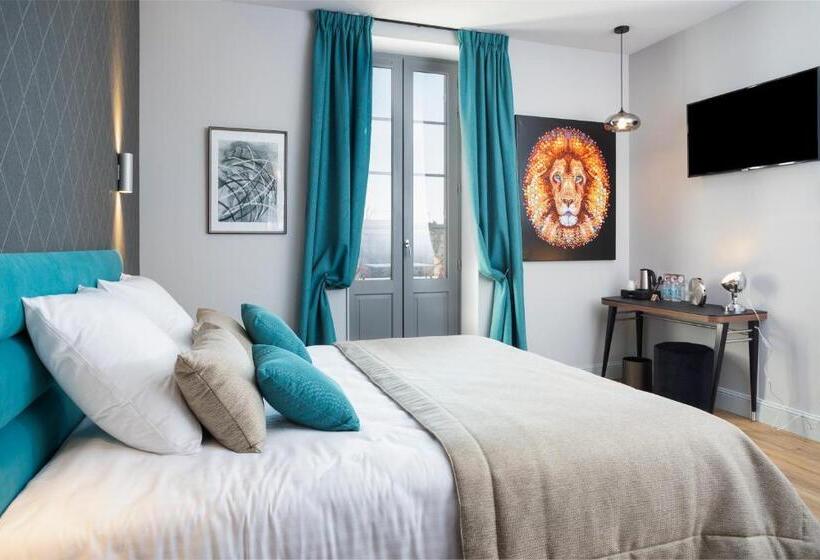 Номер Стандарт с Балконом, Clos Castel Villas Spa