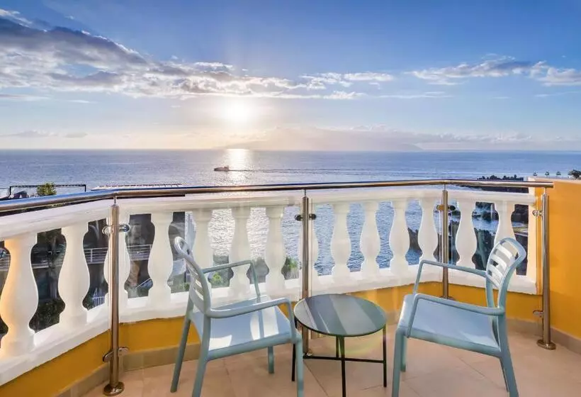 آپارتمان 1 خوابه با چشمانداز دریا, Servatur Isora Suites
