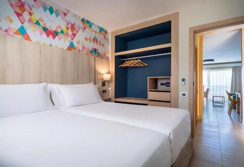 آپارتمان 1 خوابه با چشمانداز استخر, Servatur Isora Suites