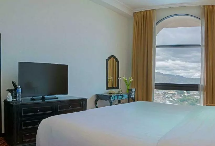 キングサイズベッドのスタンダードルーム, Clarion Hotel Real Tegucigalpa