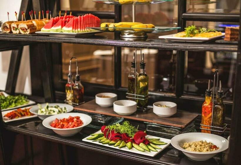 استودیوی استاندارد, Clarion Hotel Real Tegucigalpa