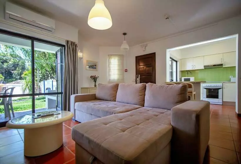 استودیوی استاندارد, Clube Albufeira Garden Village