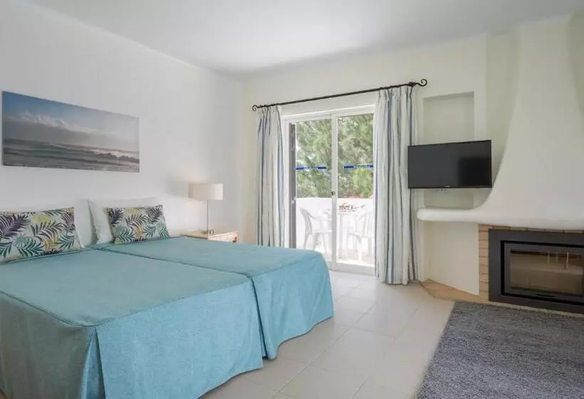 استودیوی استاندارد, Clube Albufeira Garden Village
