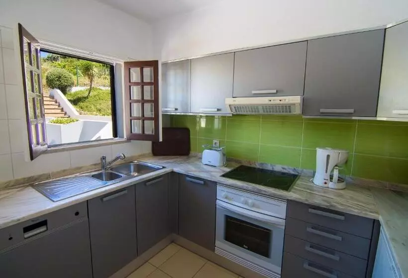 استودیوی استاندارد, Clube Albufeira Garden Village