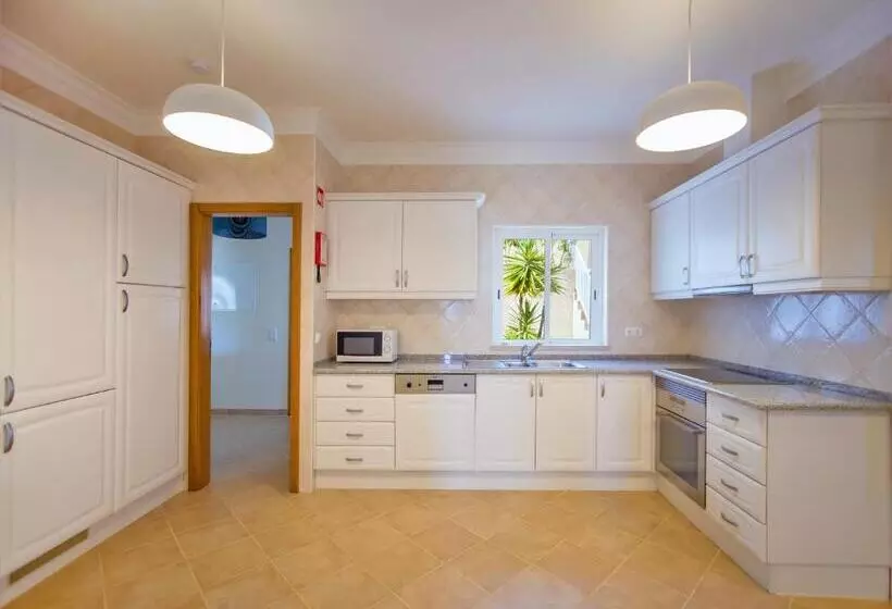 ویلای 3 خوابه, Clube Albufeira Garden Village
