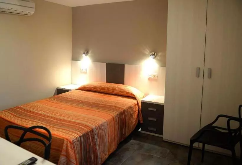 اتاق استاندارد یک نفره, Hostal Palacete De Los Arcedianos
