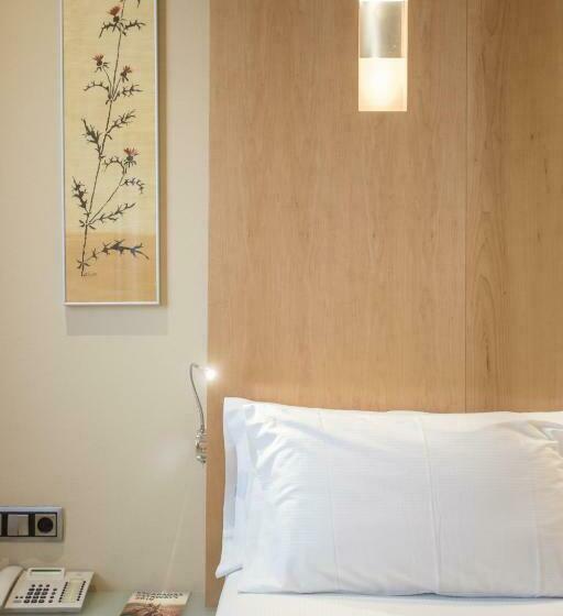 غرفة قياسية, Abba Madrid