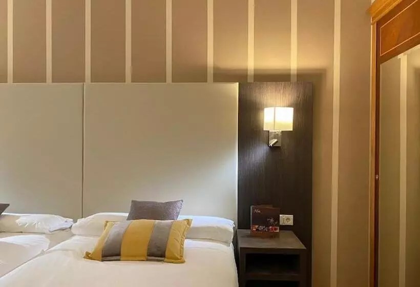 Quarto standart com varanda, Armiñe