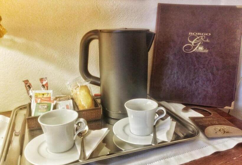 Апартаменты 1 Спальня, Borgo Grondaie