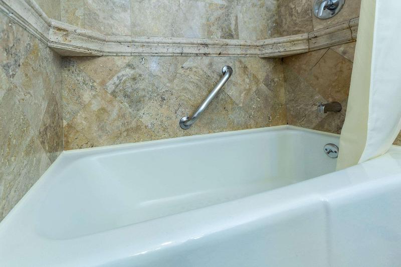 اتاق استاندارد با تخت بزرگ, Clarion Hotel Real Tegucigalpa