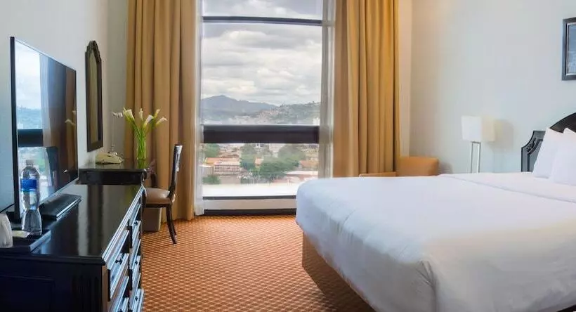 身障者適用キングサイズベッドルーム, Clarion Hotel Real Tegucigalpa