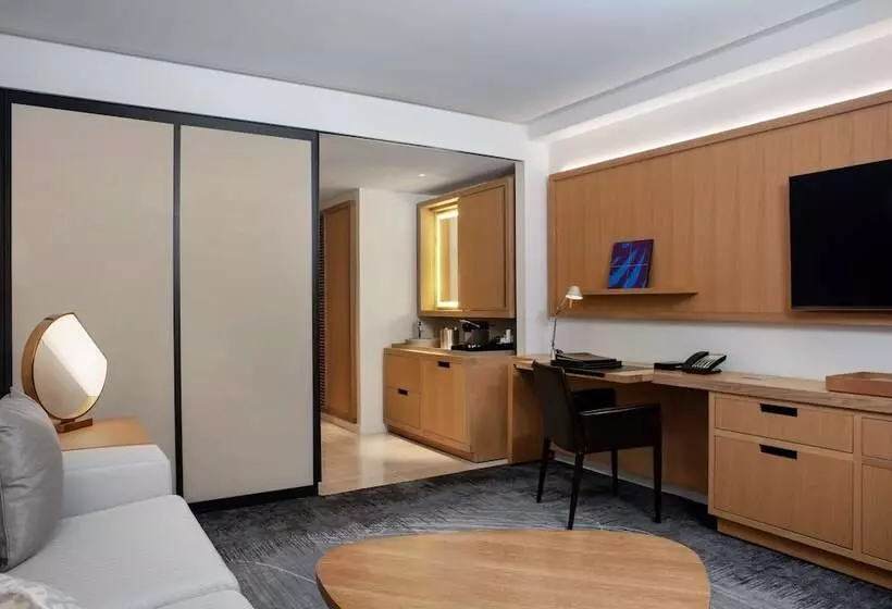 Deluxe-sviitti, Conrad New York Downtown