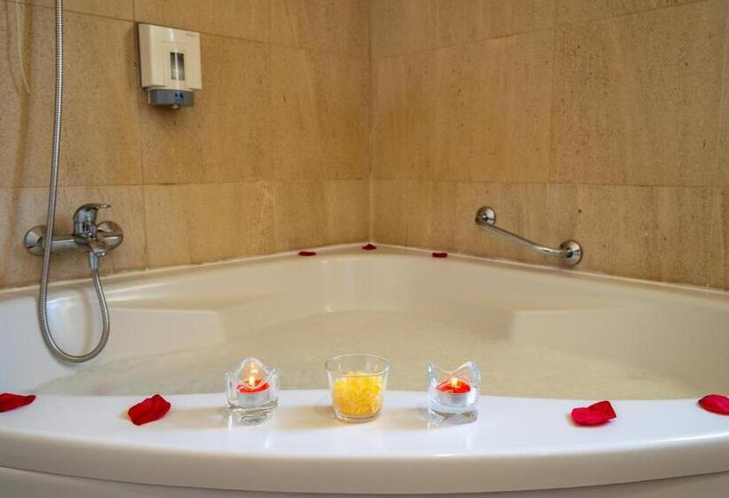 Номен Superior с Гидромассажем, De Ilhavo Plaza & Spa