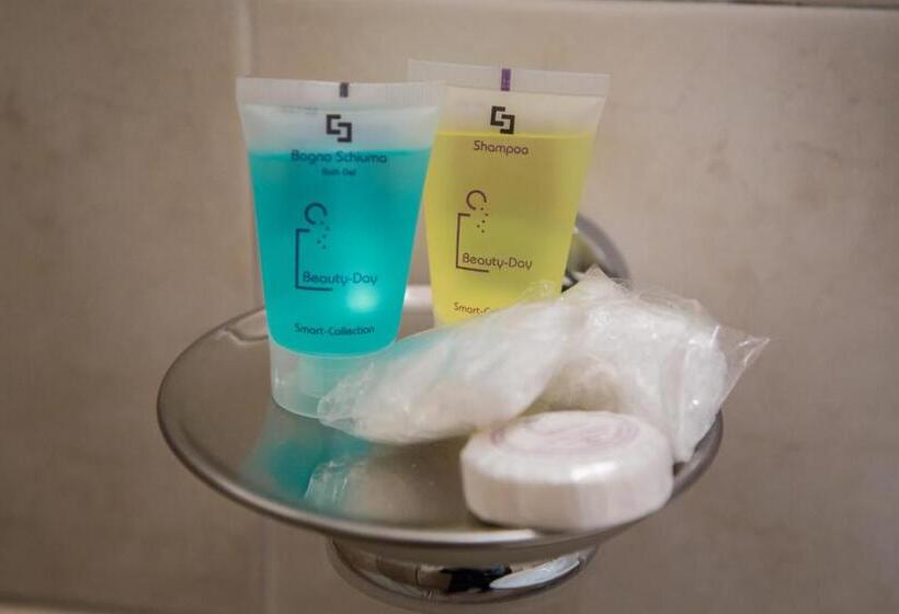 اتاق استاندارد با تخت دوبل, Des Artistes