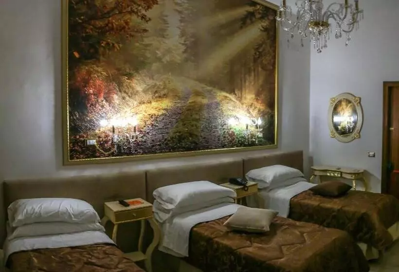 اتاق لوکس چهار تخته, Des Artistes