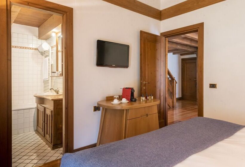 سوییت خانوادگی, Faloria Mountain Spa Resort