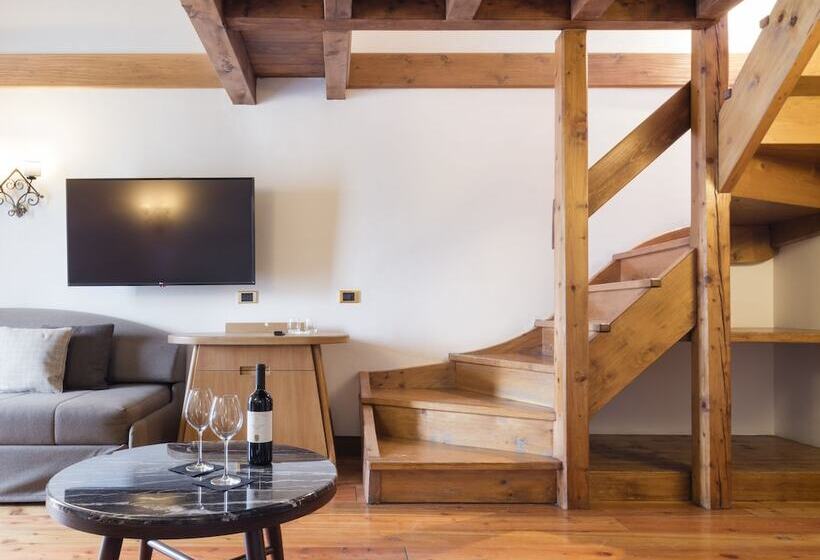 سوییت خانوادگی, Faloria Mountain Spa Resort