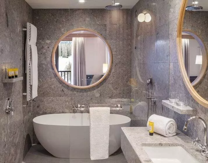 سوئیت راحتی, Faloria Mountain Spa Resort