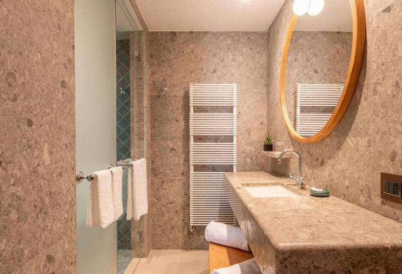 سوییت جونیور, Faloria Mountain Spa Resort