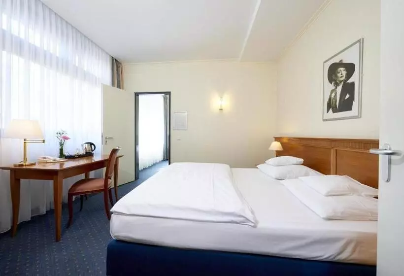 ファミリールーム, Hollywood Media Hotel Am Kurfürstendamm