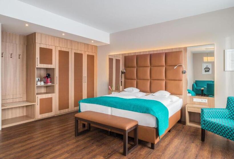 سوییت جونیور لوکس, Hollywood Media Hotel Am Kurfürstendamm