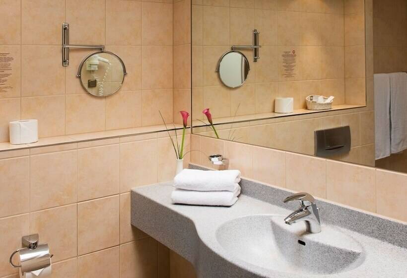 اتاق استاندارد, Hollywood Media Hotel Am Kurfürstendamm