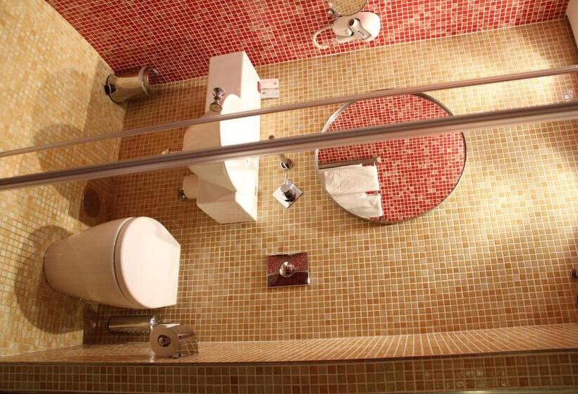 اتاق استاندارد, La Ermita