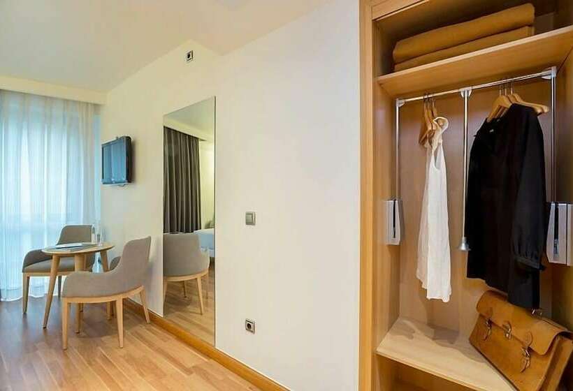 スタンダードルーム, Palacio De Aiete