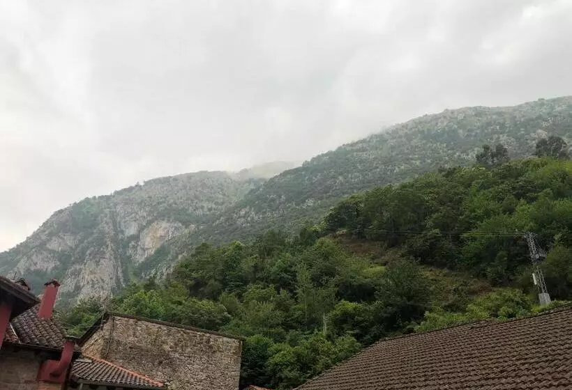 اتاق استاندارد با بالکن, Posada La Cuadrona